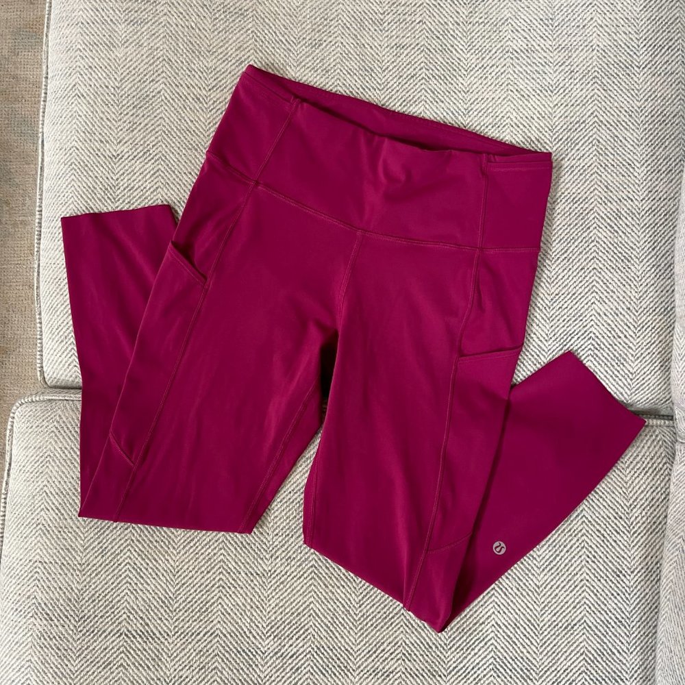 Lululemon fast and free 23" Pink Raspberry Leggings with raw hem & pockets Sz 8